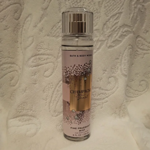 Bath And Body Works Beauty BUNDLE 4 Pc. - Picture 5 of 10